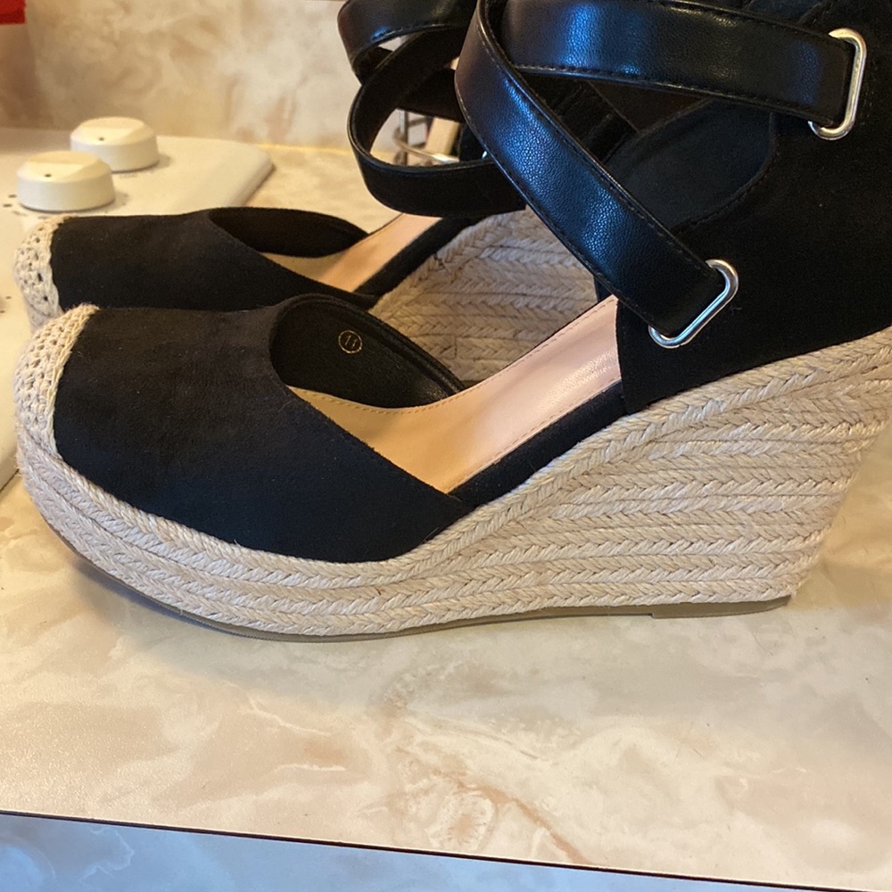 Wedges - Picture 3 of 3